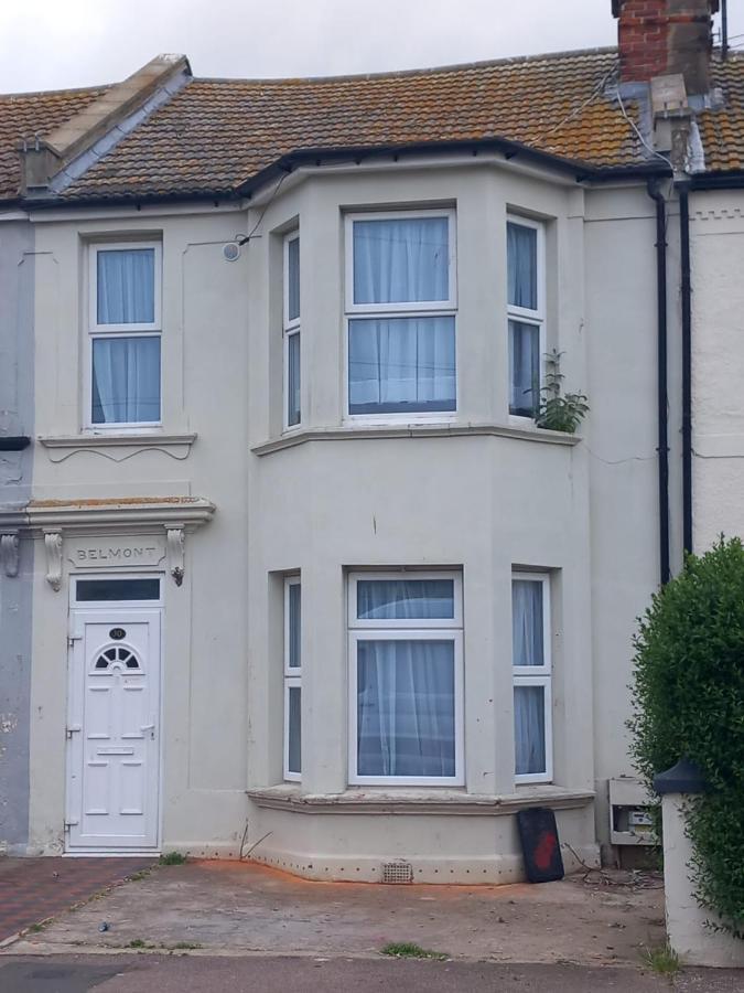 Palace Holiday home Clacton-on-Sea